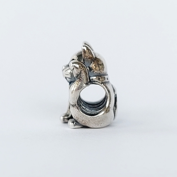 Pandors Sterling Silver Lucky Cat Charm with Pink Enamel Heart - Picture 4 of 6